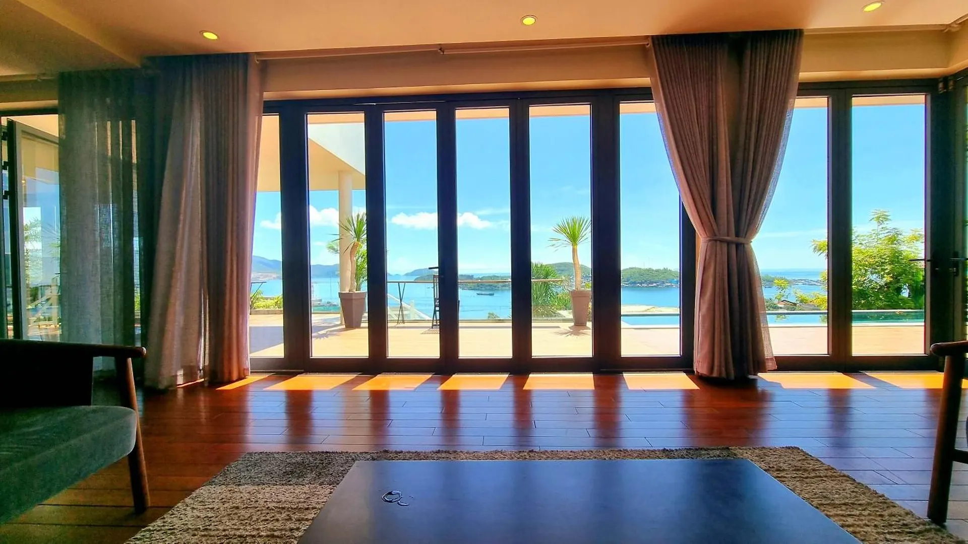 The Hill Ocean Villa With 5 Bedrooms And Infinity Pool Nha Trang
