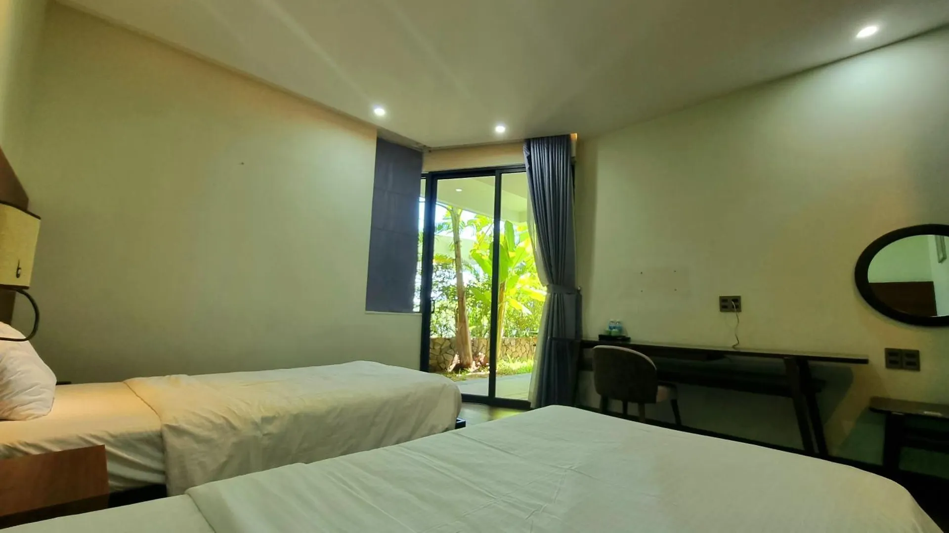 The Hill Ocean Villa With 5 Bedrooms And Infinity Pool Nha Trang 0*,  Vietnam