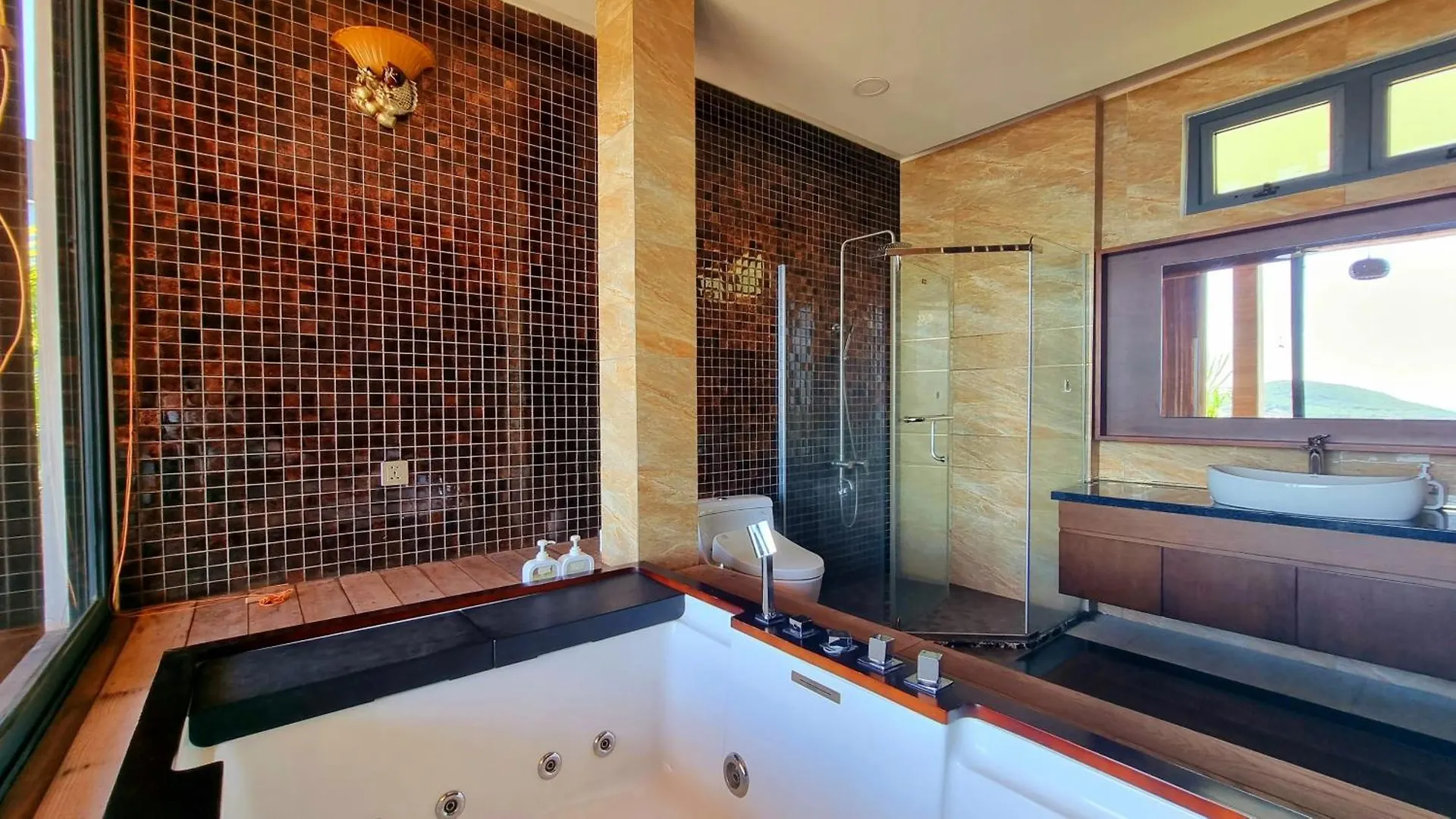 The Hill Ocean Villa With 5 Bedrooms And Infinity Pool Nha Trang