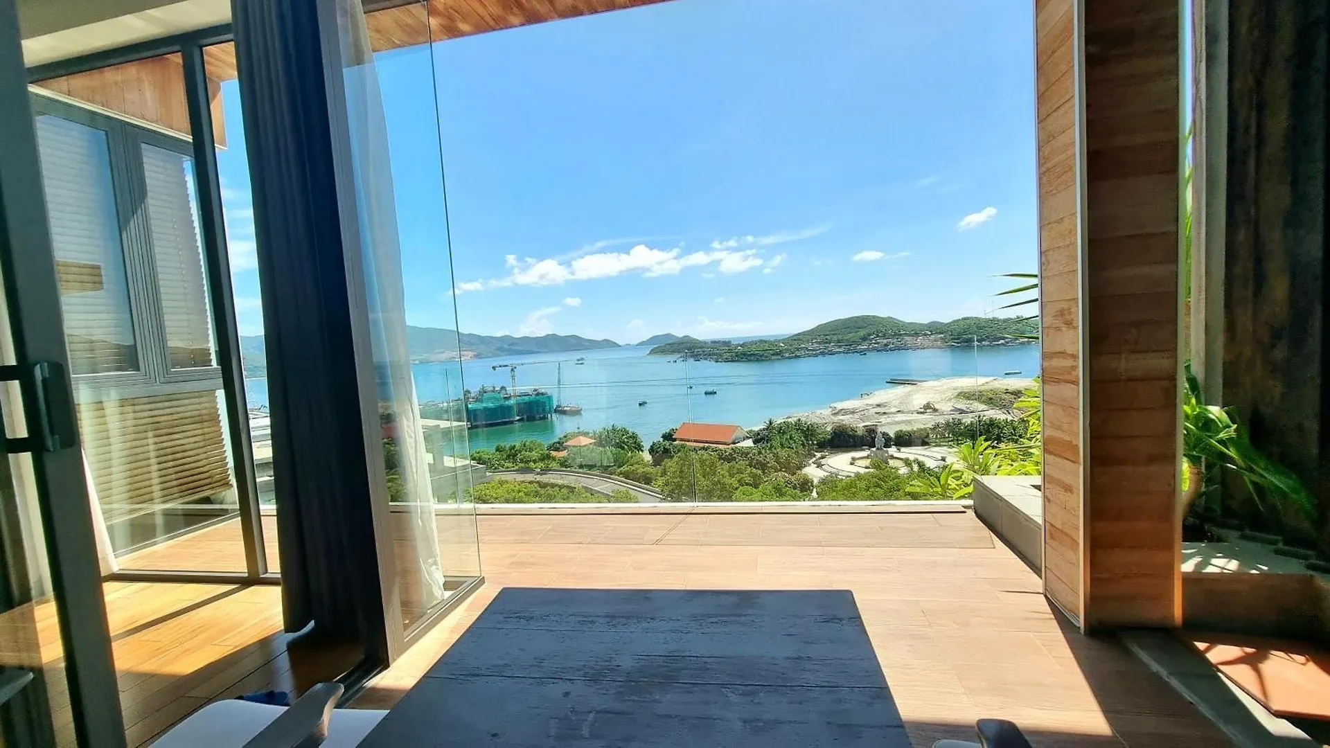 The Hill Ocean Villa With 5 Bedrooms And Infinity Pool Nha Trang